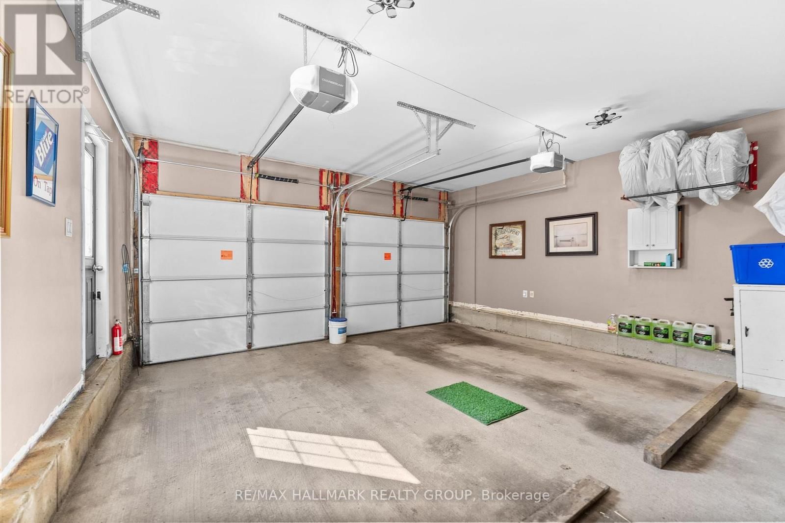 1965 MONTMERE AVENUE Image 43