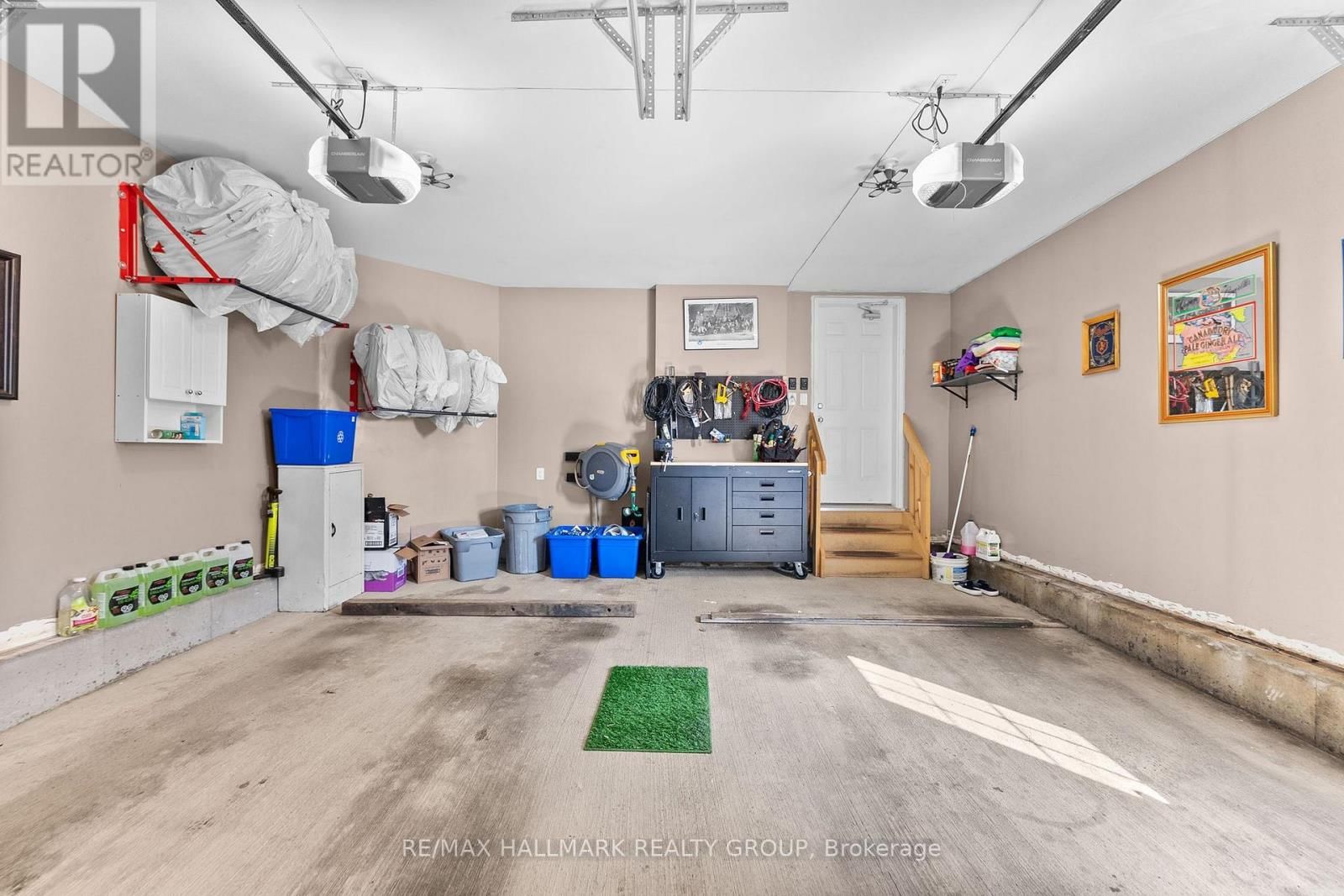 1965 MONTMERE AVENUE Image 44