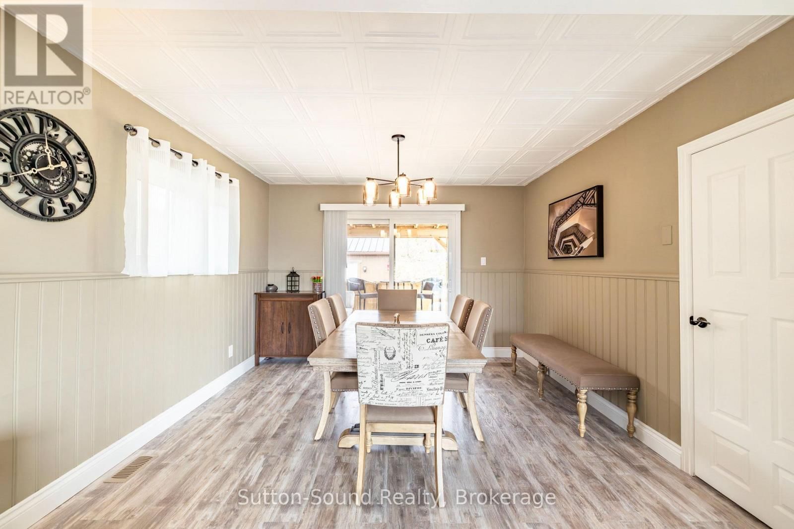 138 MACINTOSH DRIVE Image 10