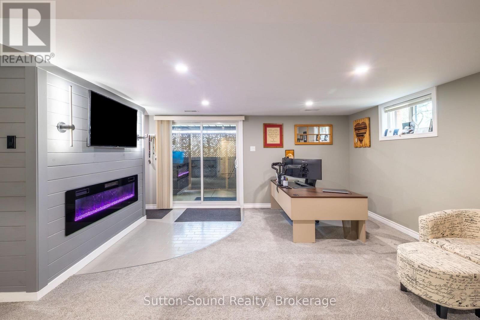 138 MACINTOSH DRIVE Image 19