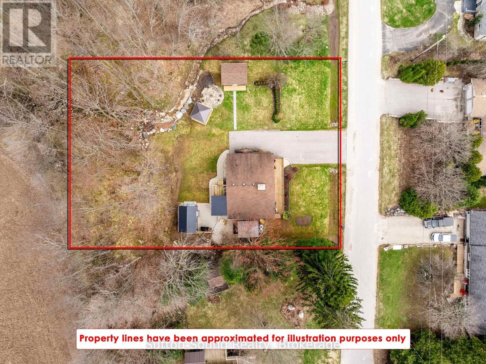 138 MACINTOSH DRIVE Image 40