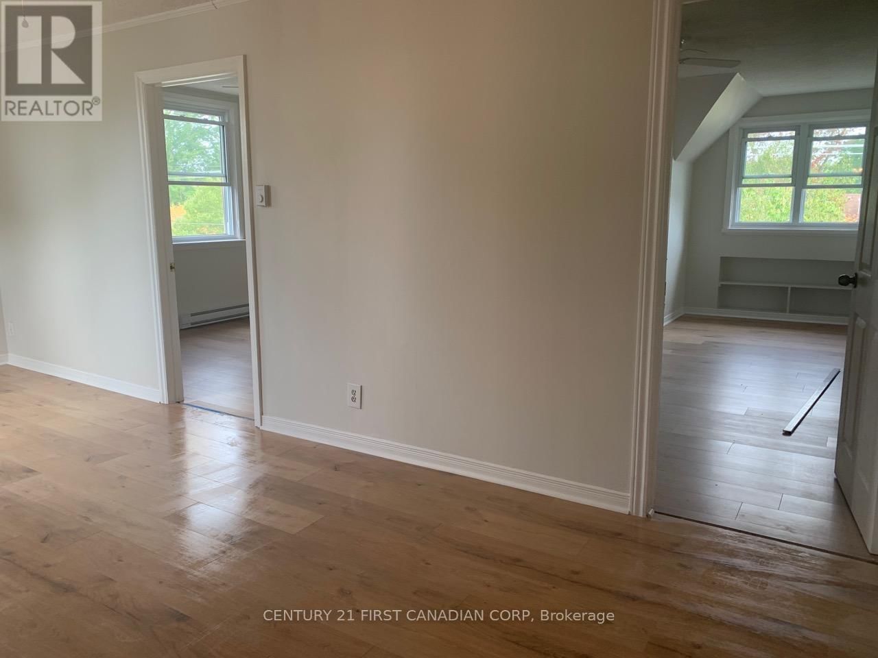 Apt 3 - 359 PRINCESS AVENUE Image 6