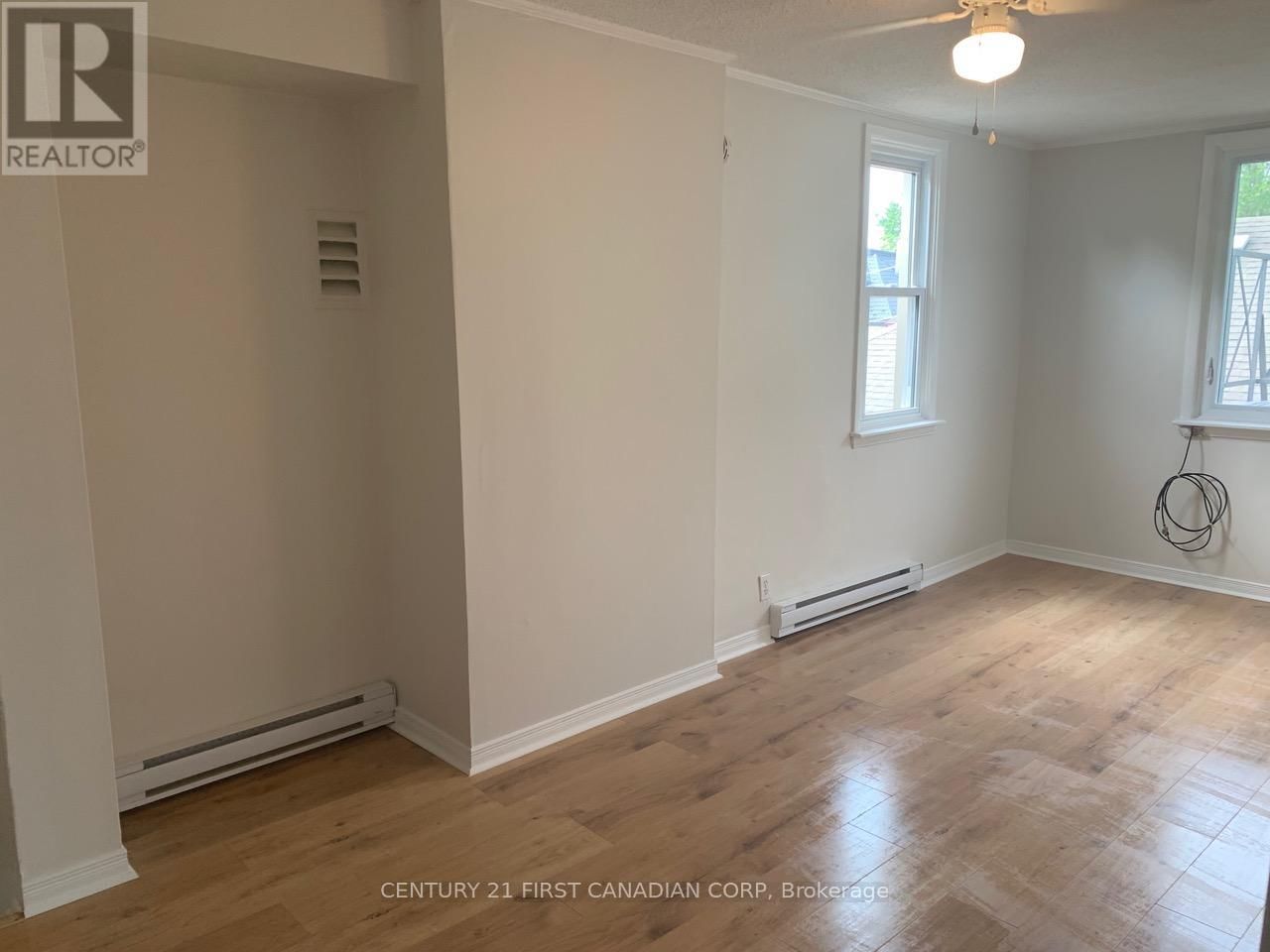 Apt 3 - 359 PRINCESS AVENUE Image 8