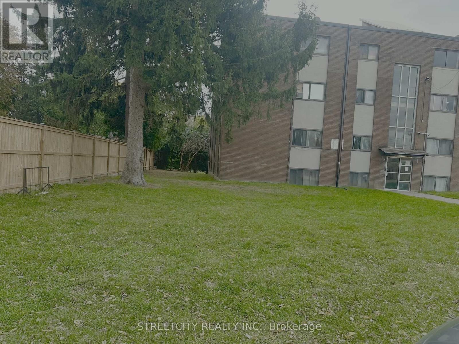 26 - 220 ASHLAND AVENUE EAST Image 11