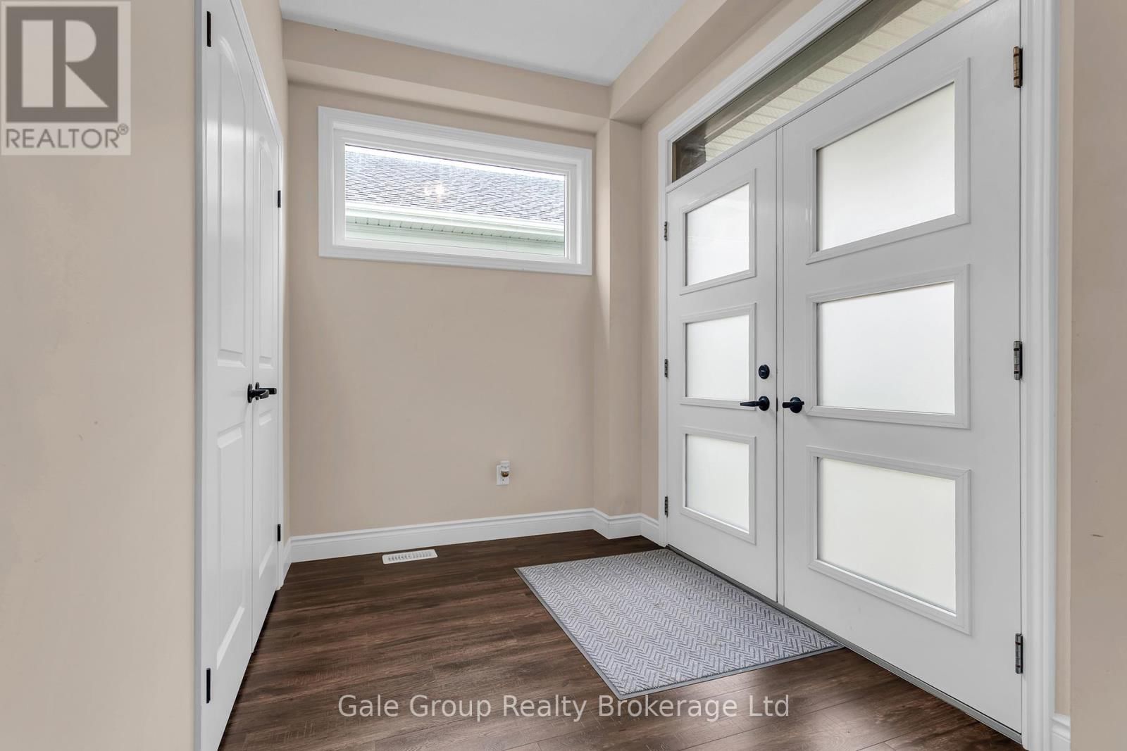 48 CASH CRESCENT Image 13