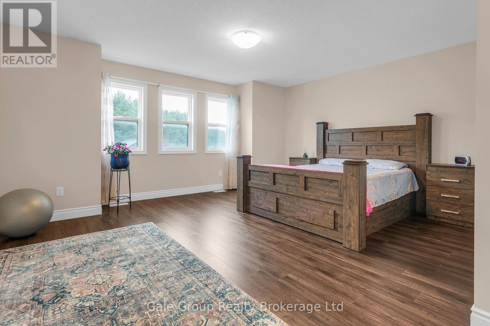 48 CASH CRESCENT Image 16