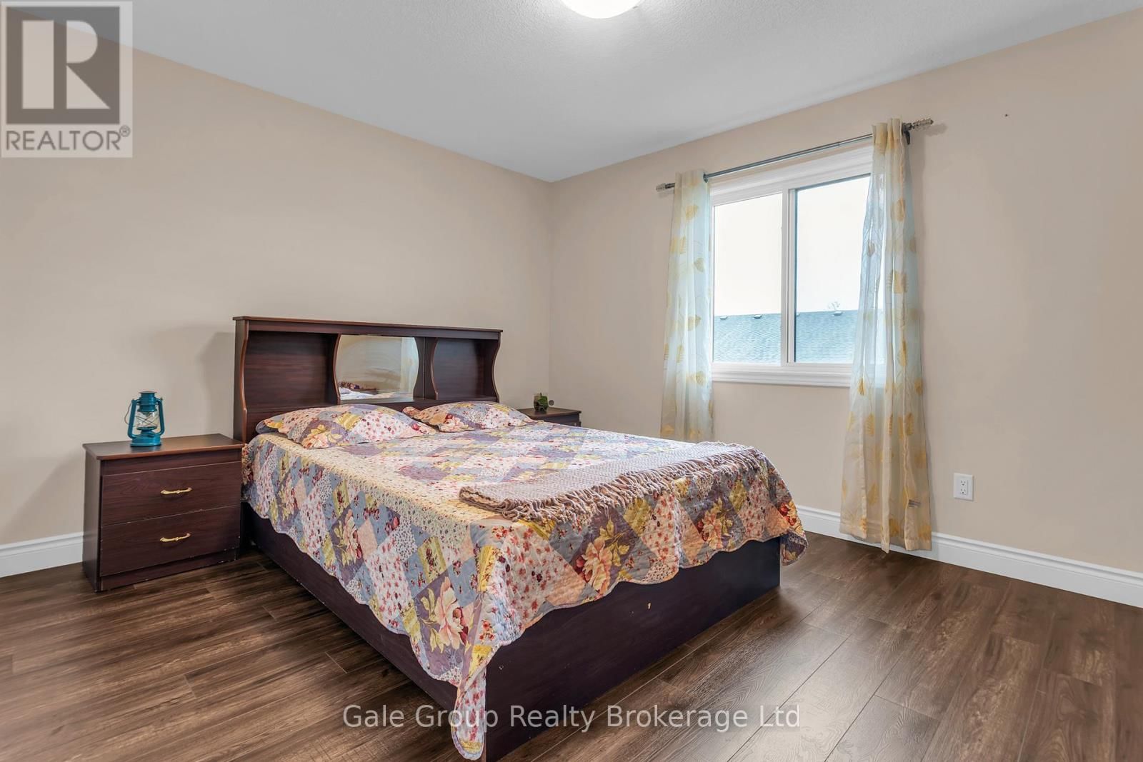 48 CASH CRESCENT Image 20