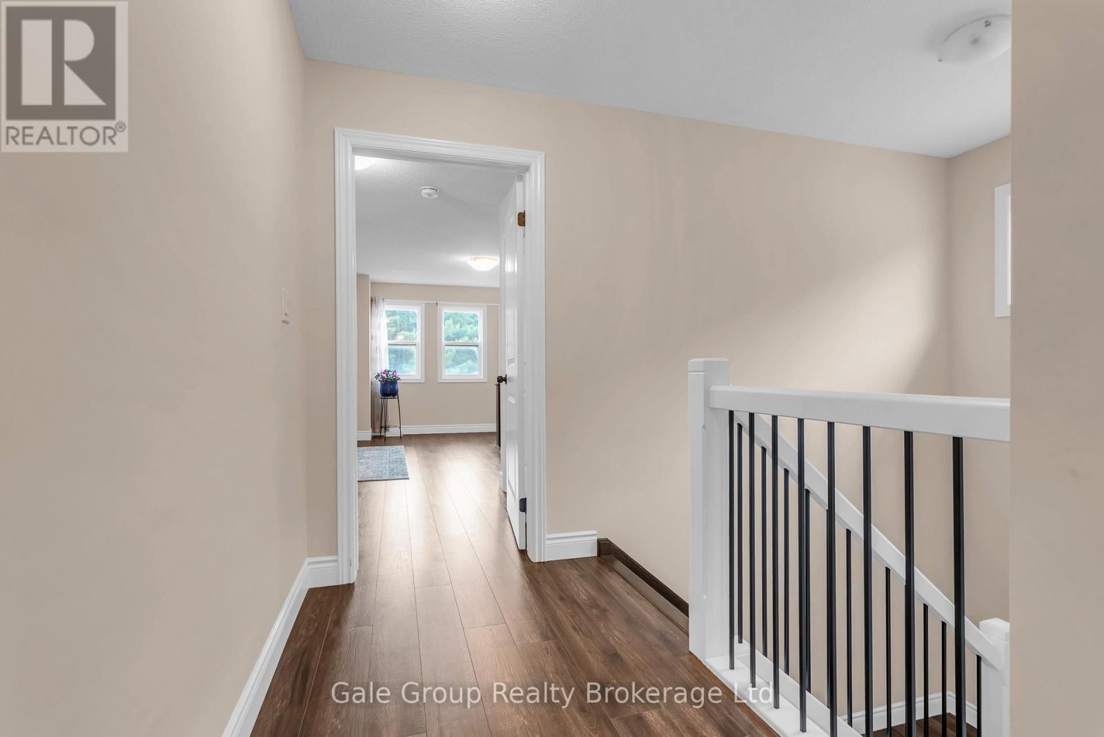 48 CASH CRESCENT Image 23