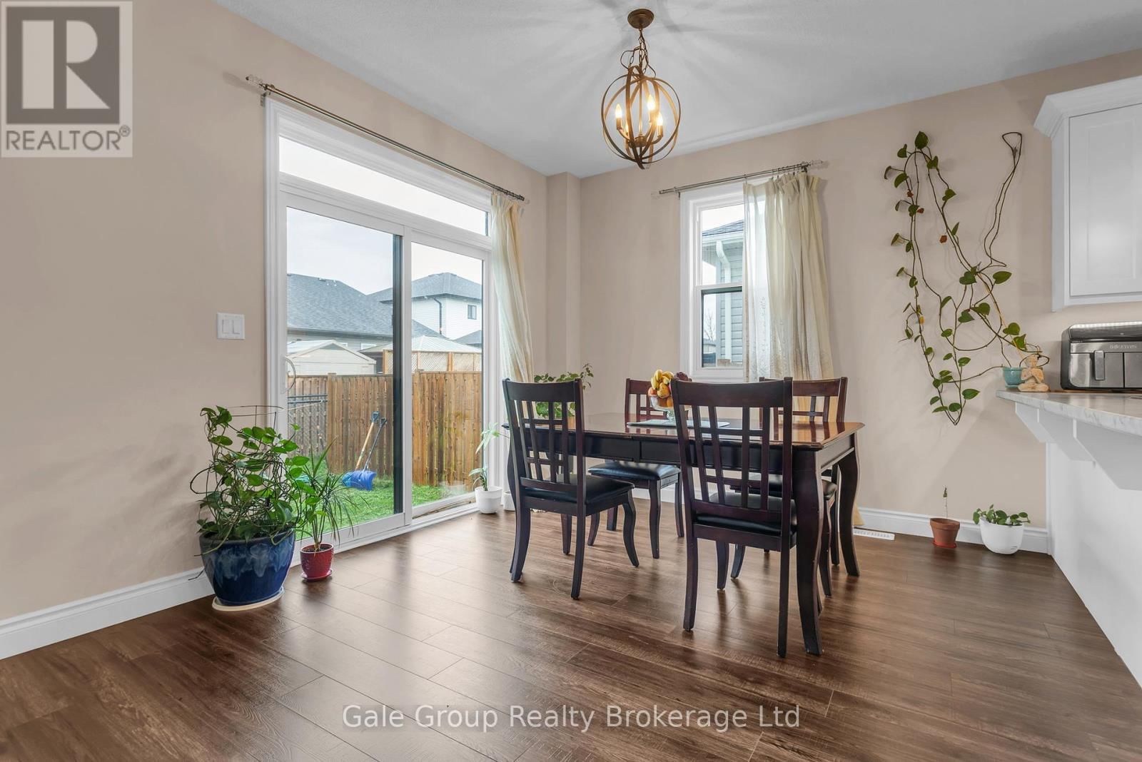 48 CASH CRESCENT Image 8