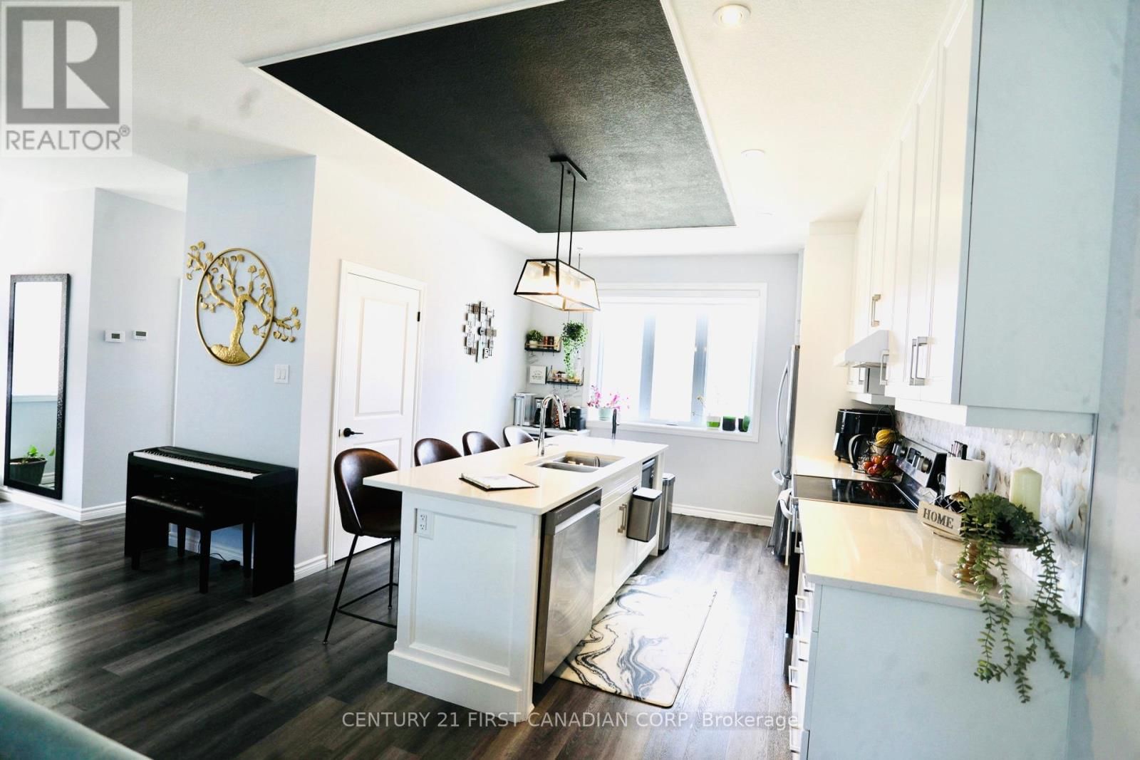 409 CALLAWAY ROAD Image 12