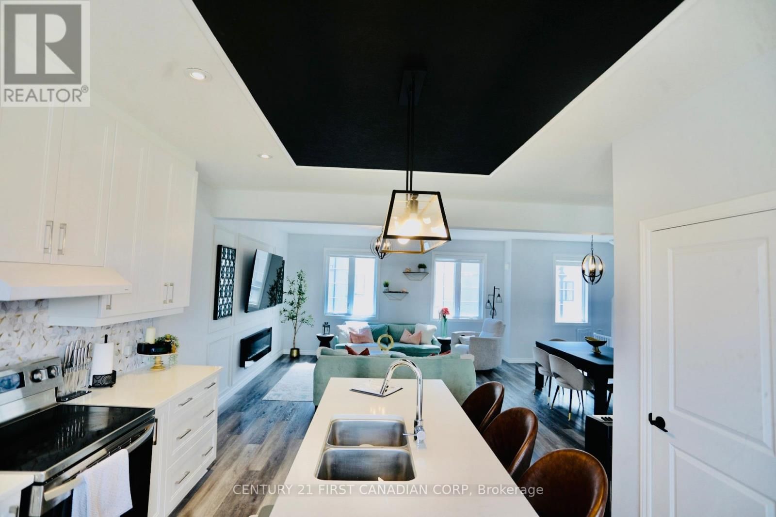 409 CALLAWAY ROAD Image 14