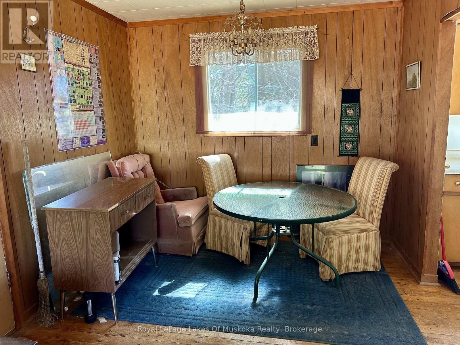 1080 ST. PETER'S ROAD Image 17