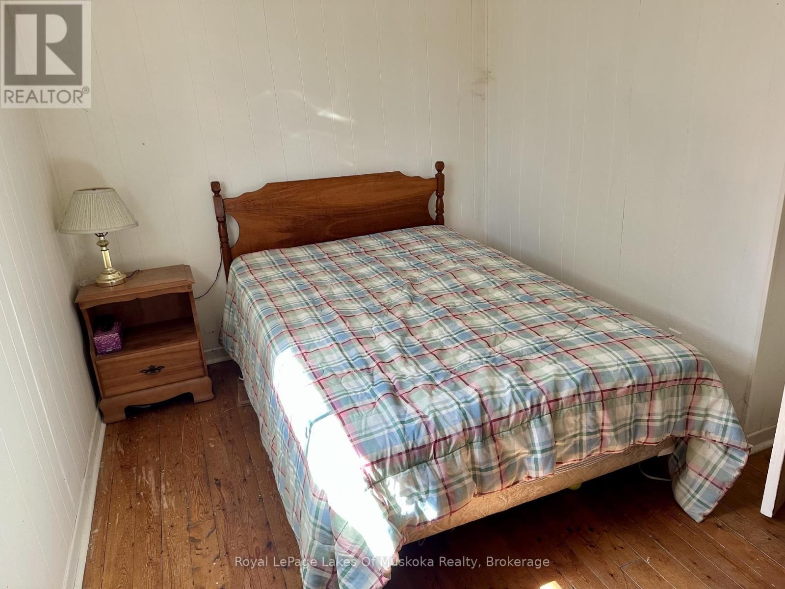 1080 ST. PETER'S ROAD Image 19