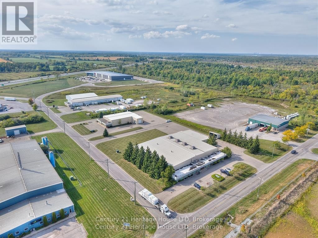 1767 PETTIT ROAD Image 12