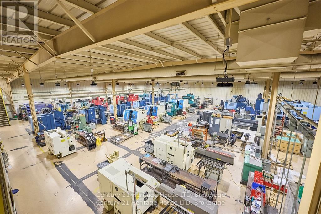 1767 PETTIT ROAD Image 8