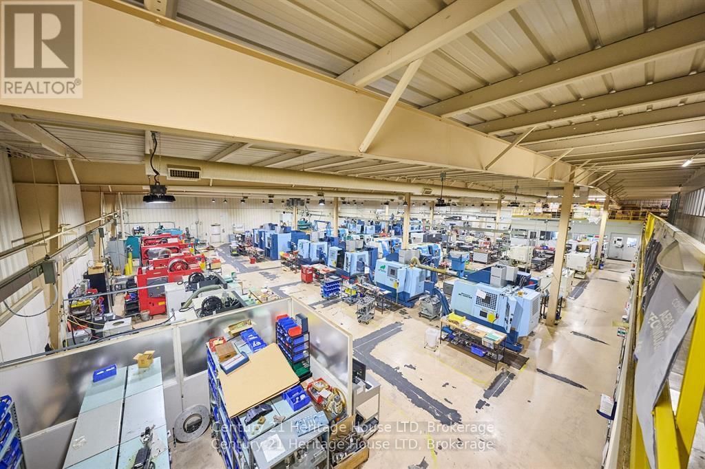 1767 PETTIT ROAD Image 9