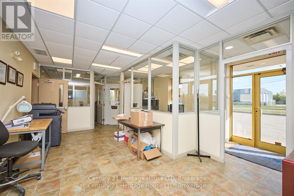 1360 COMMERCE PARKWAY Image 4