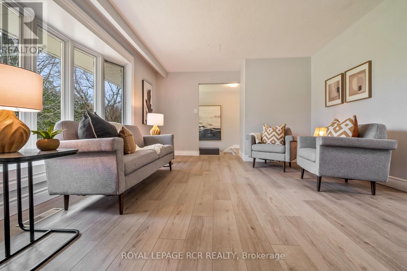 24 RANDY AVENUE Image 14