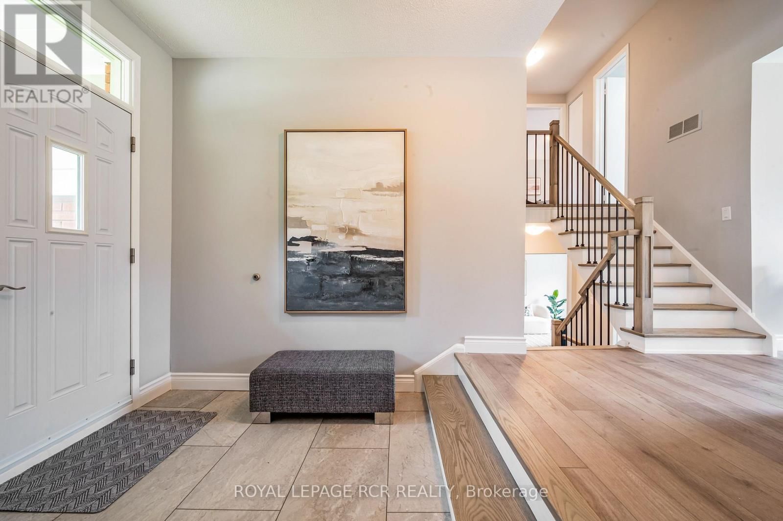 24 RANDY AVENUE Image 15