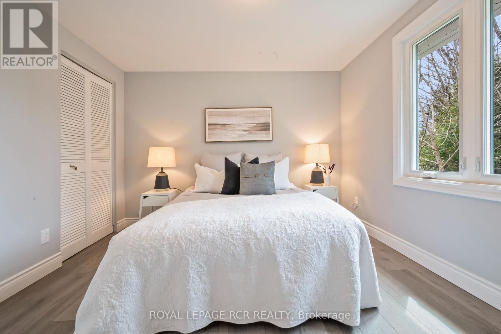 24 RANDY AVENUE Image 19