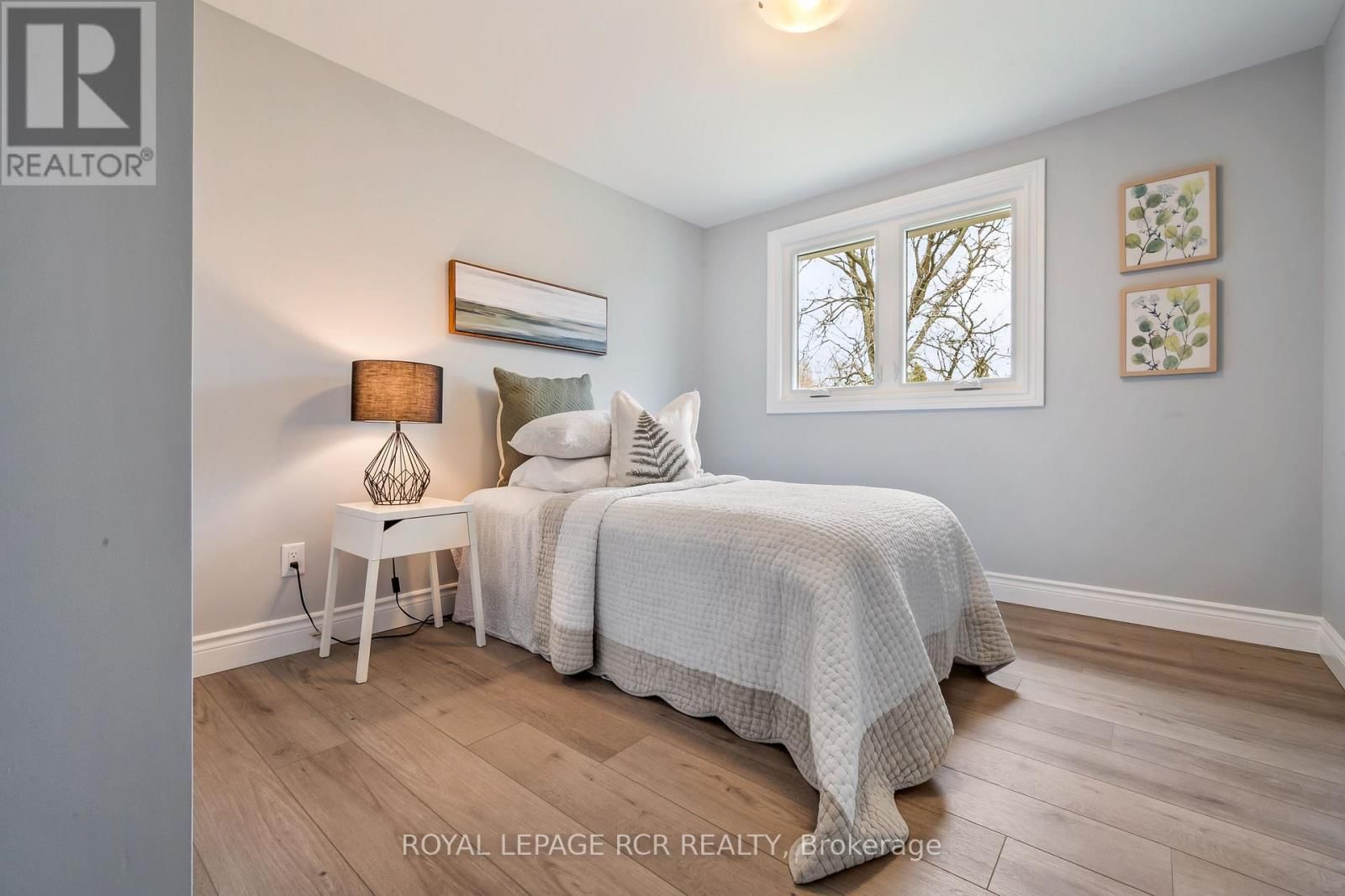 24 RANDY AVENUE Image 20