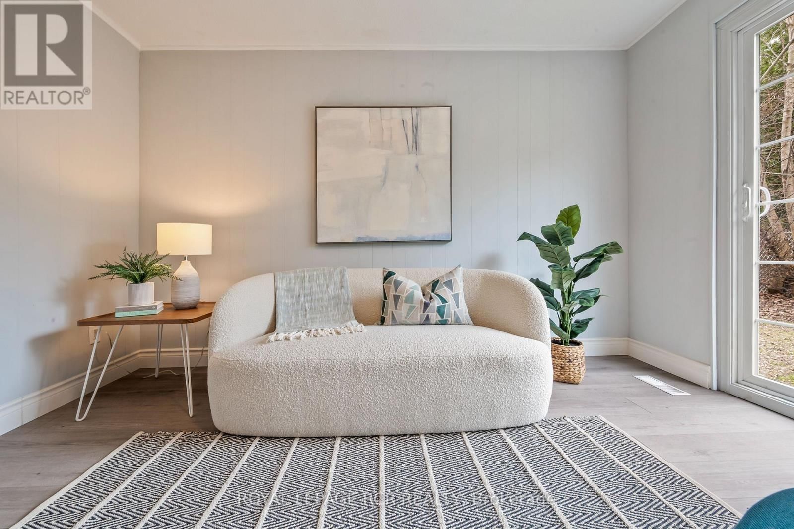 24 RANDY AVENUE Image 25