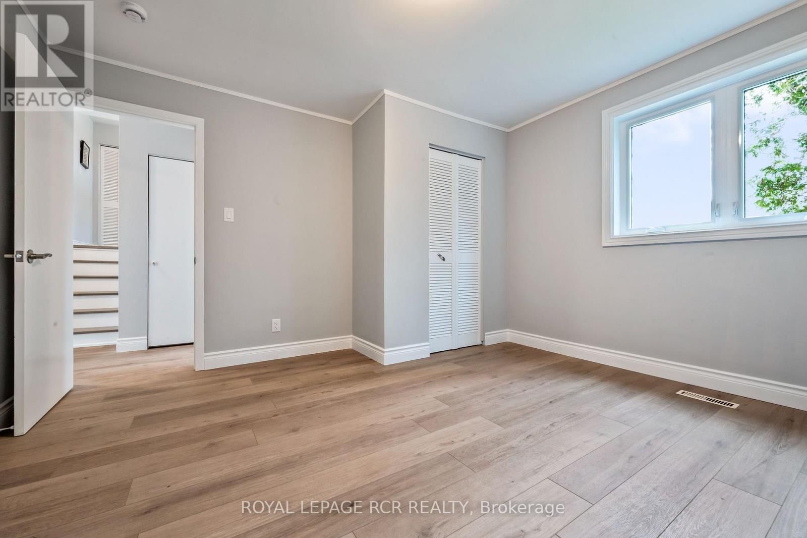 24 RANDY AVENUE Image 29