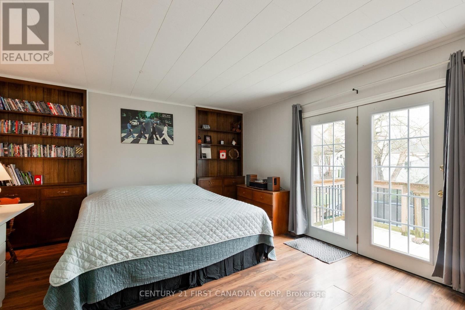 65 FIRST AVENUE Image 16