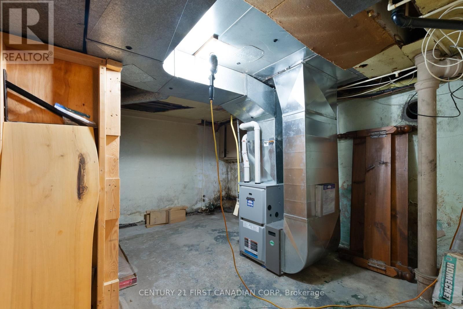 65 FIRST AVENUE Image 29