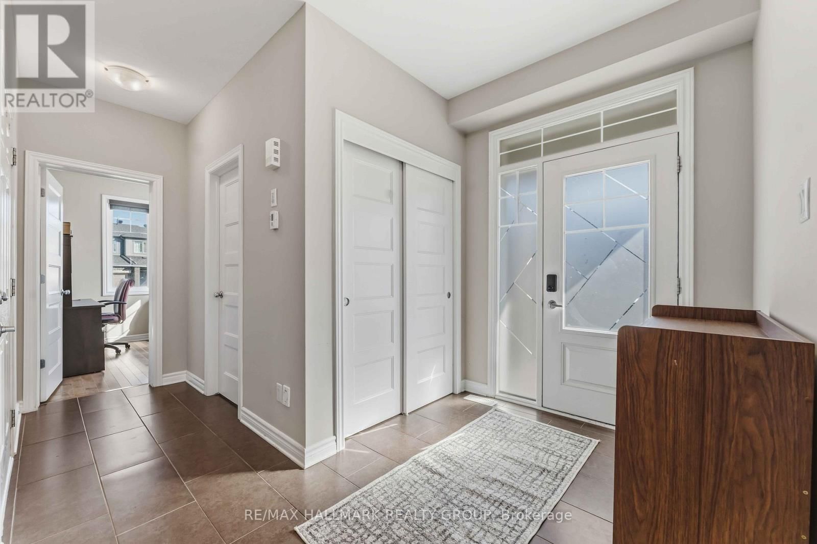 534 HYSSOP STREET Image 3