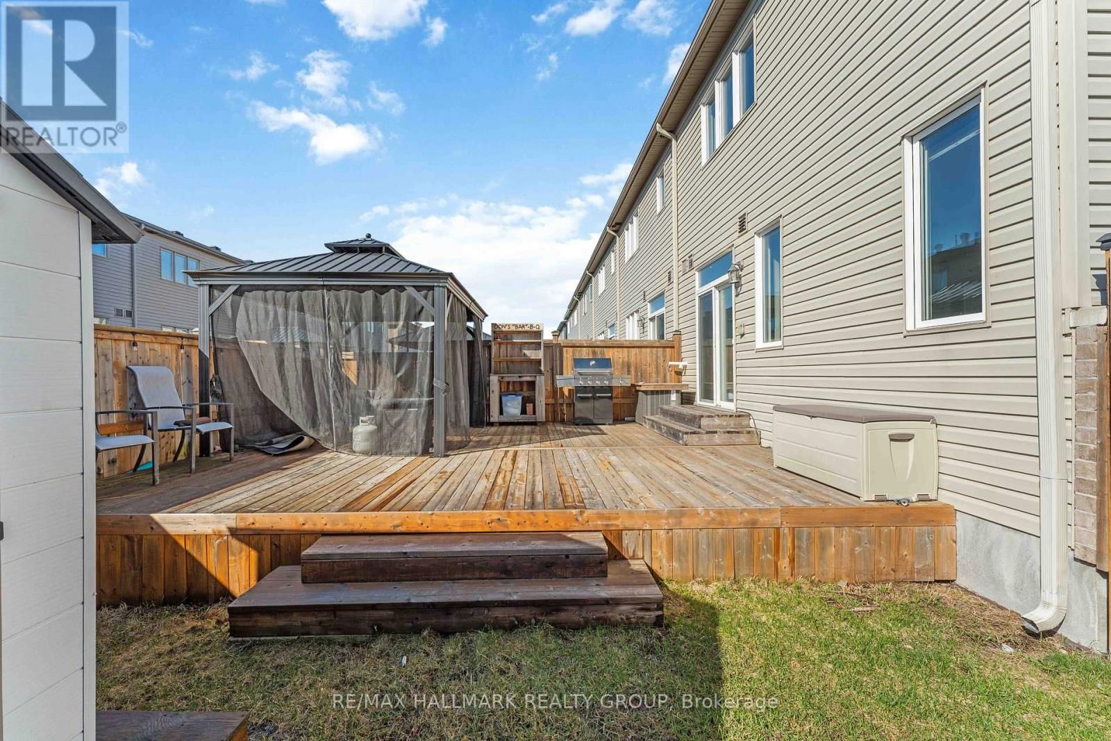 534 HYSSOP STREET Image 32