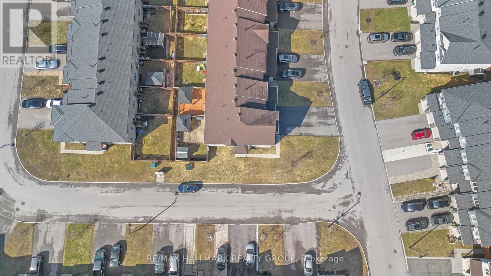 534 HYSSOP STREET Image 36