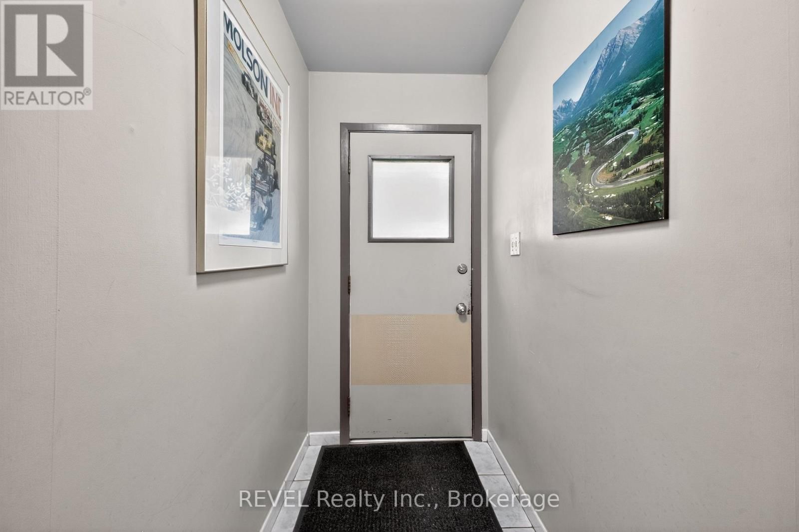 698 DAYTONA DRIVE Image 25