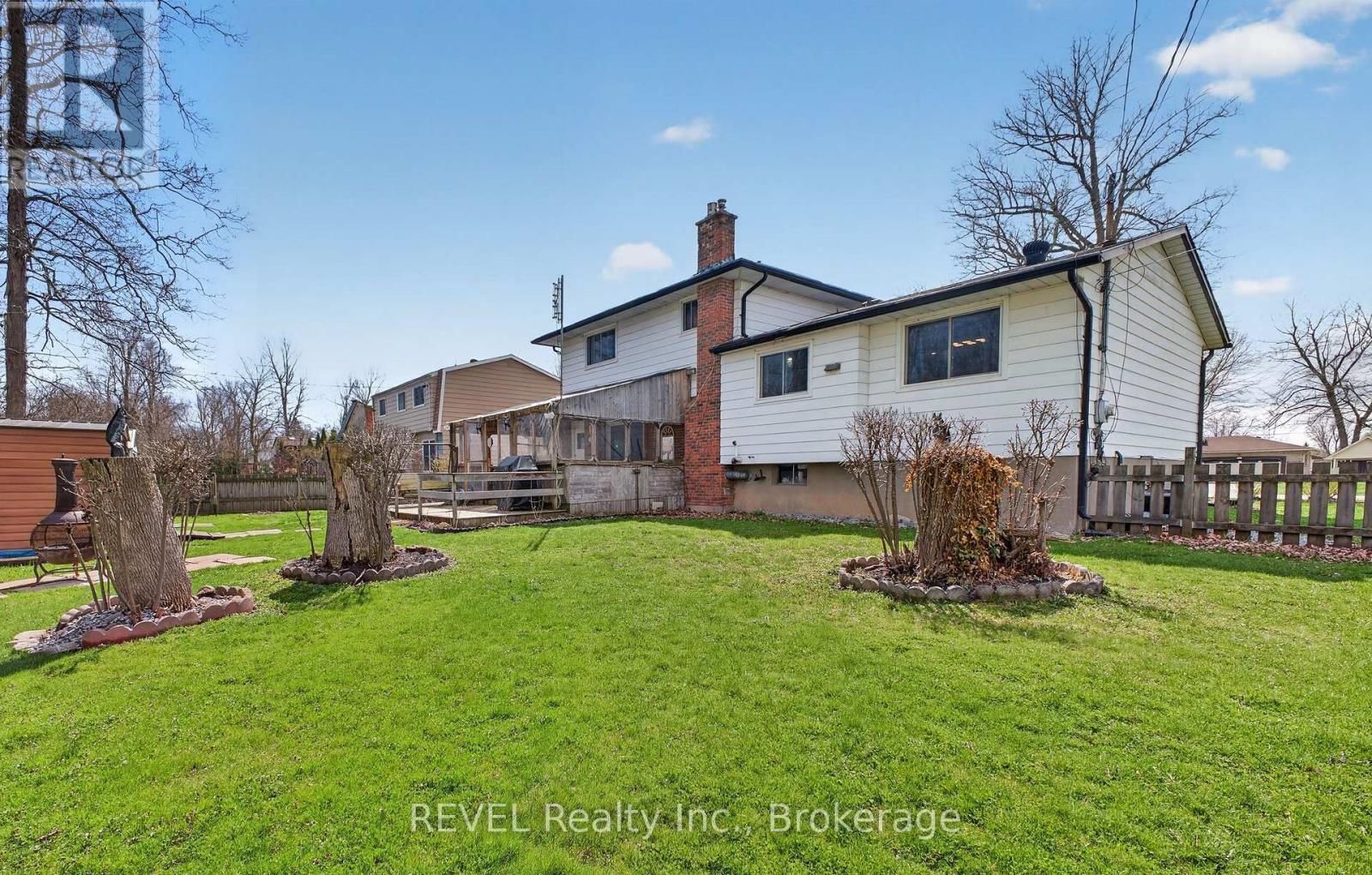 698 DAYTONA DRIVE Image 35