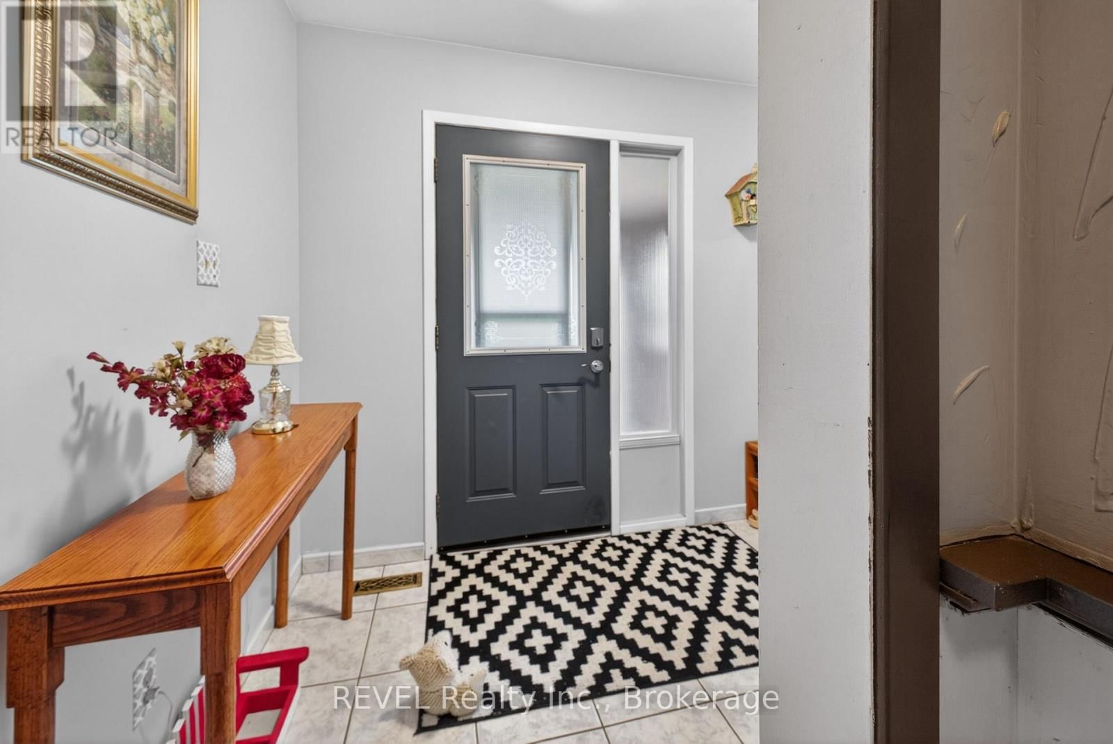 698 DAYTONA DRIVE Image 6