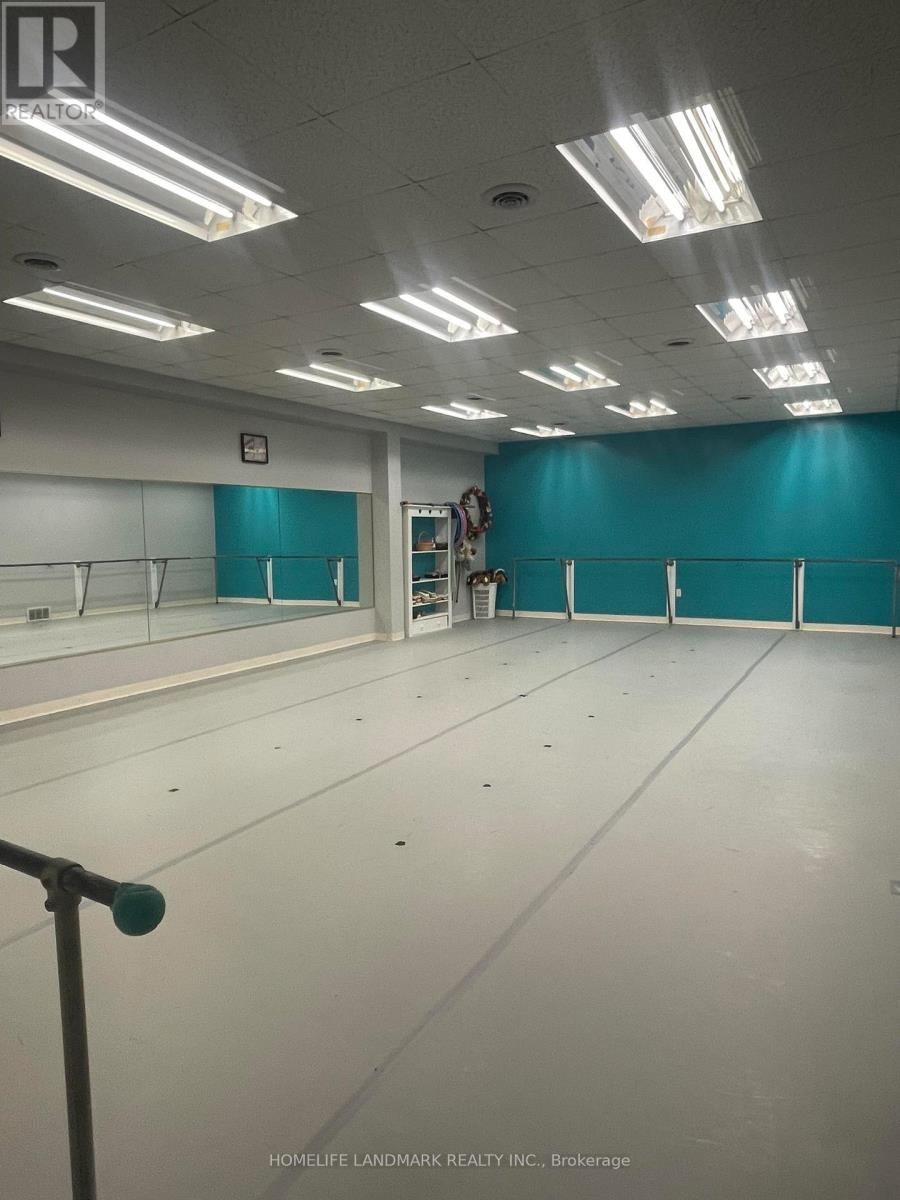 183 MAIN STREET EAST Image 4