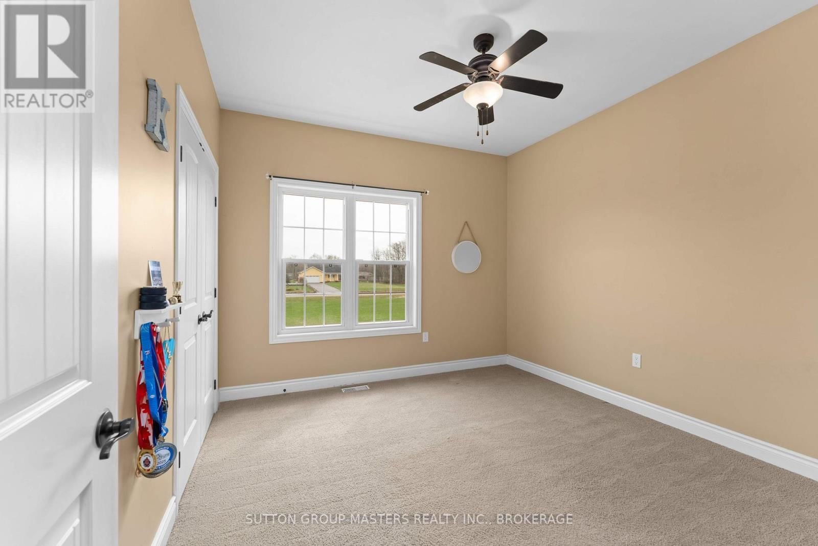 11 DAWSON DRIVE Image 15