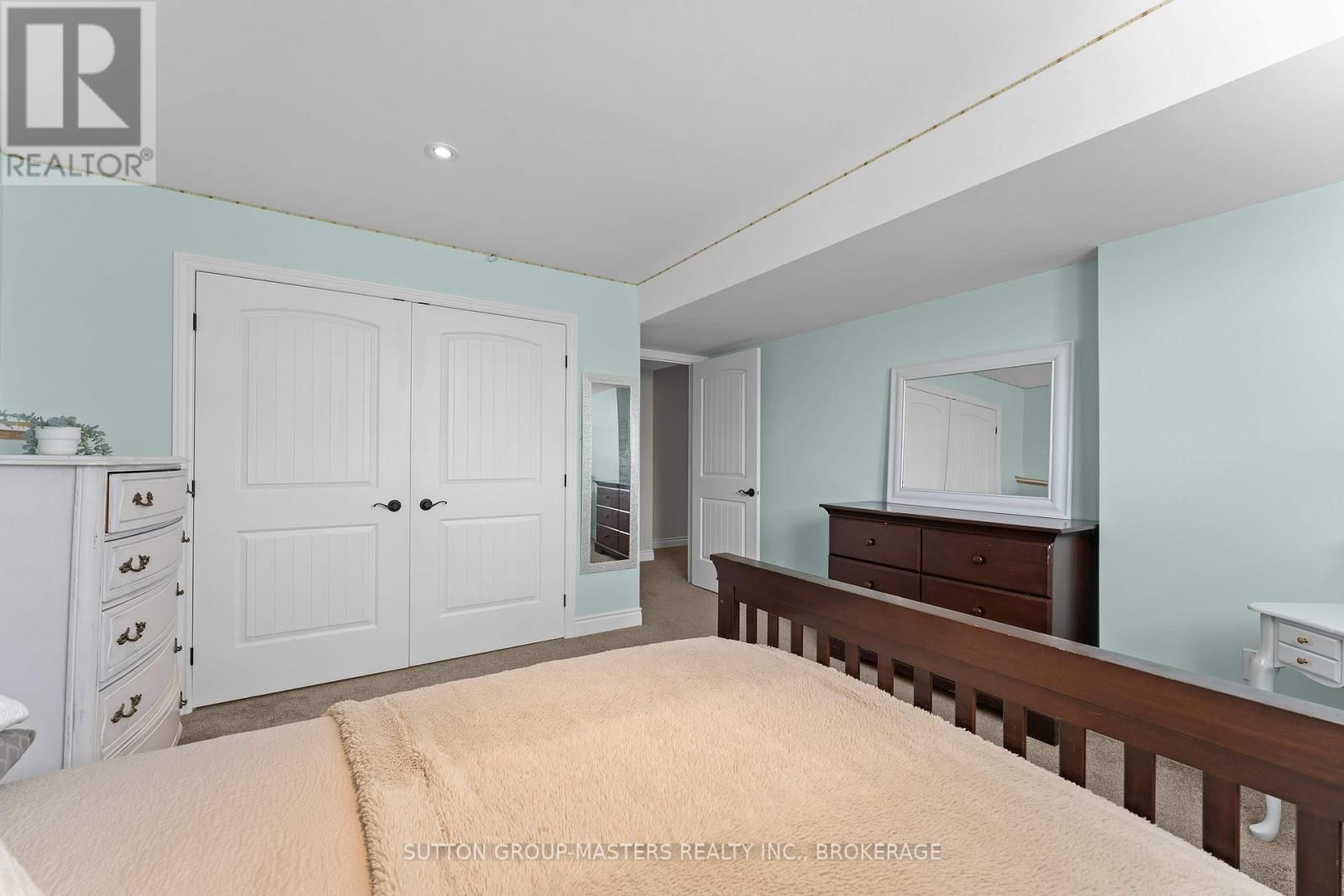 11 DAWSON DRIVE Image 28