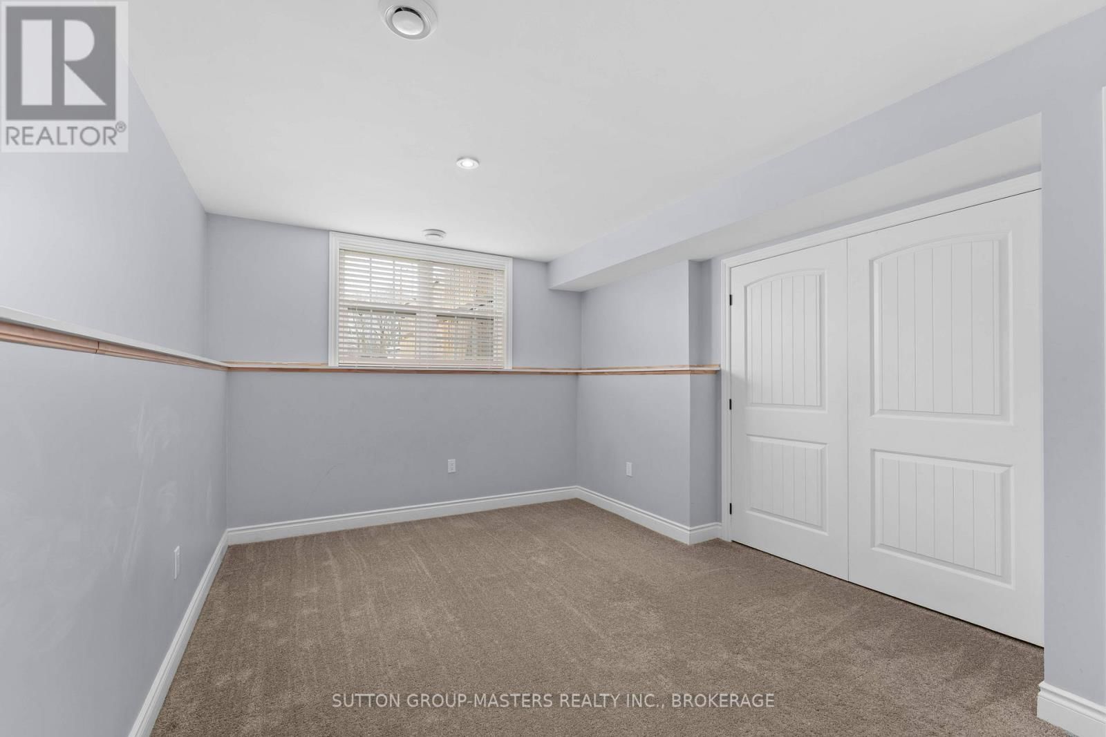 11 DAWSON DRIVE Image 30