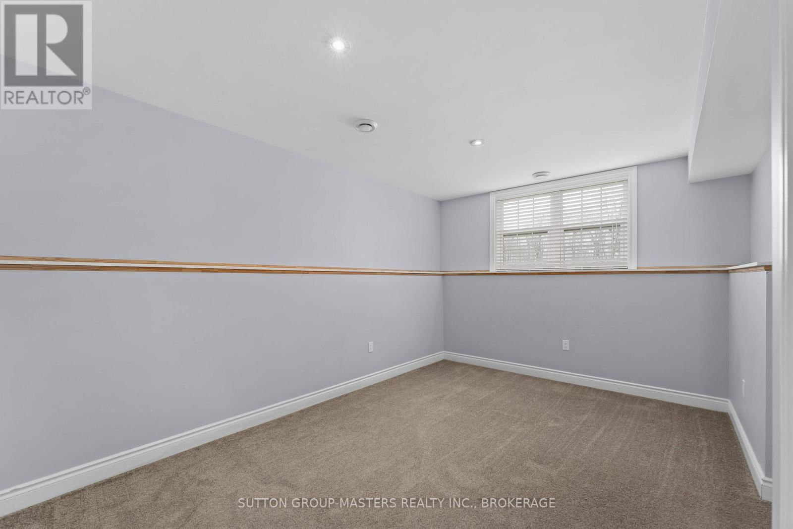 11 DAWSON DRIVE Image 31