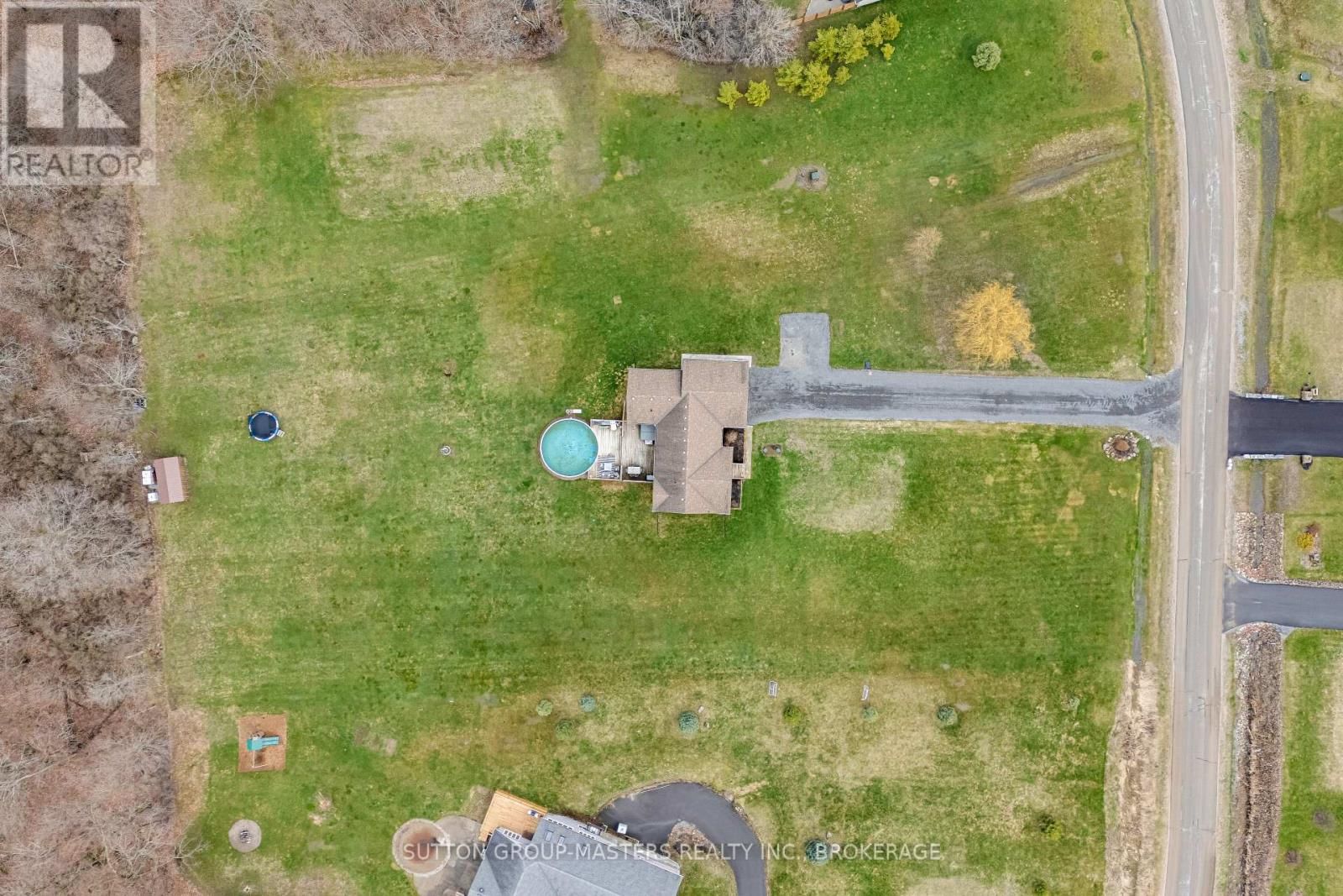 11 DAWSON DRIVE Image 41