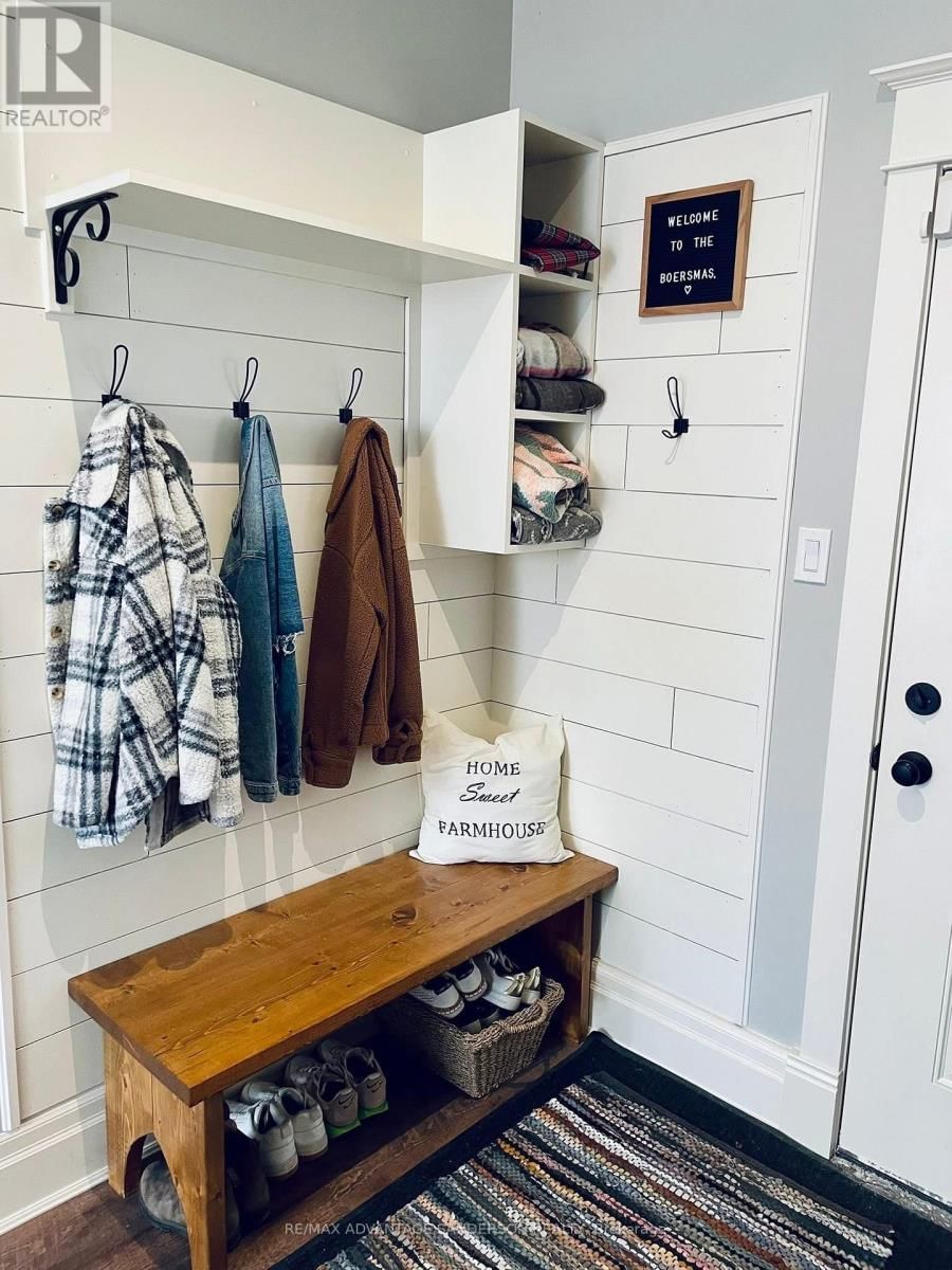 12486 MEDWAY ROAD Image 32