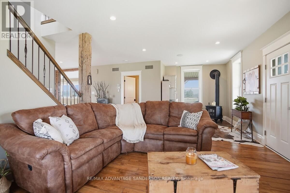 12486 MEDWAY ROAD Image 40