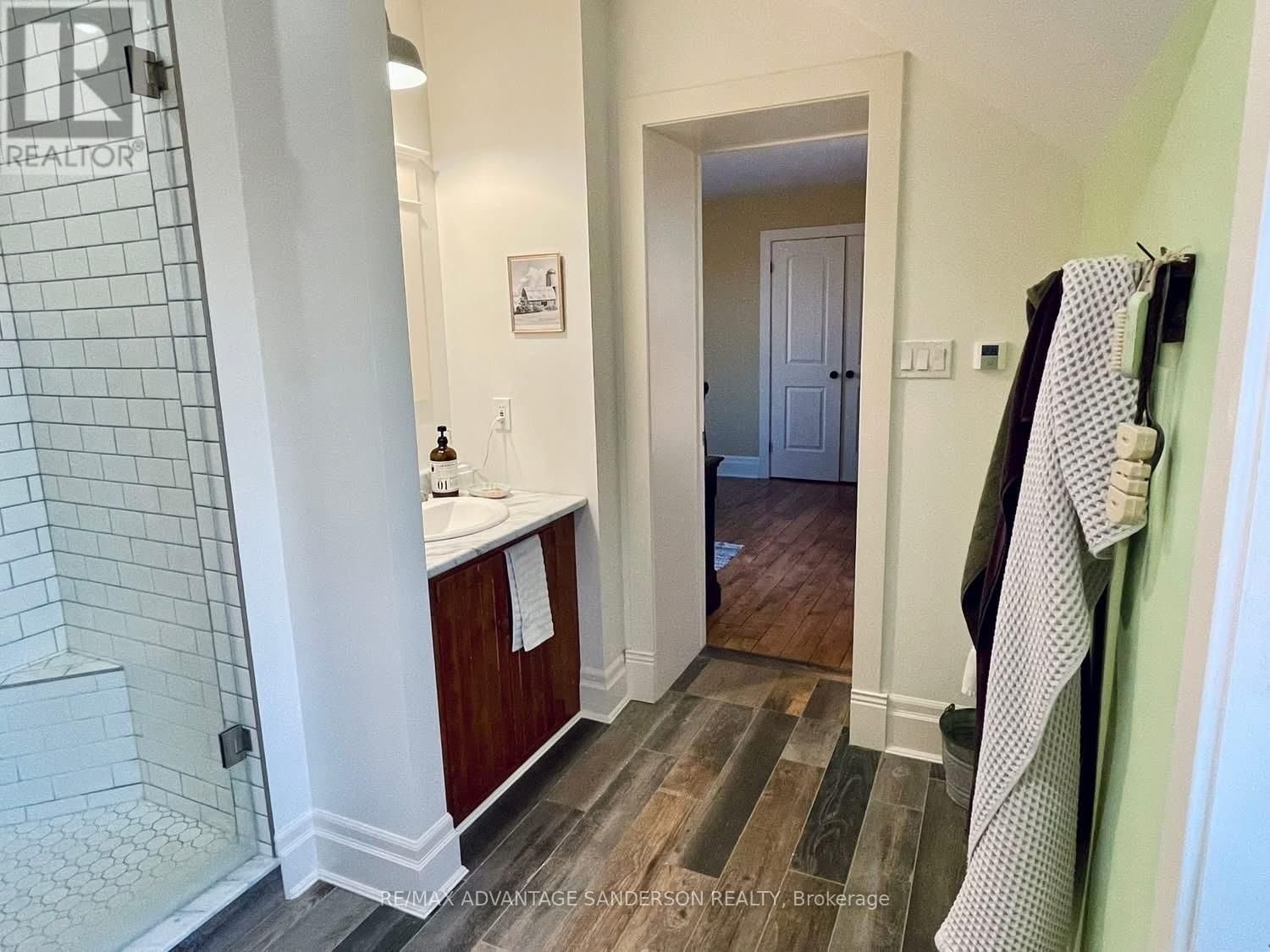 12486 MEDWAY ROAD Image 50