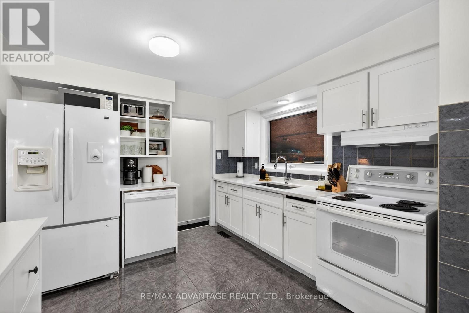 60 WEXFORD AVENUE Image 13