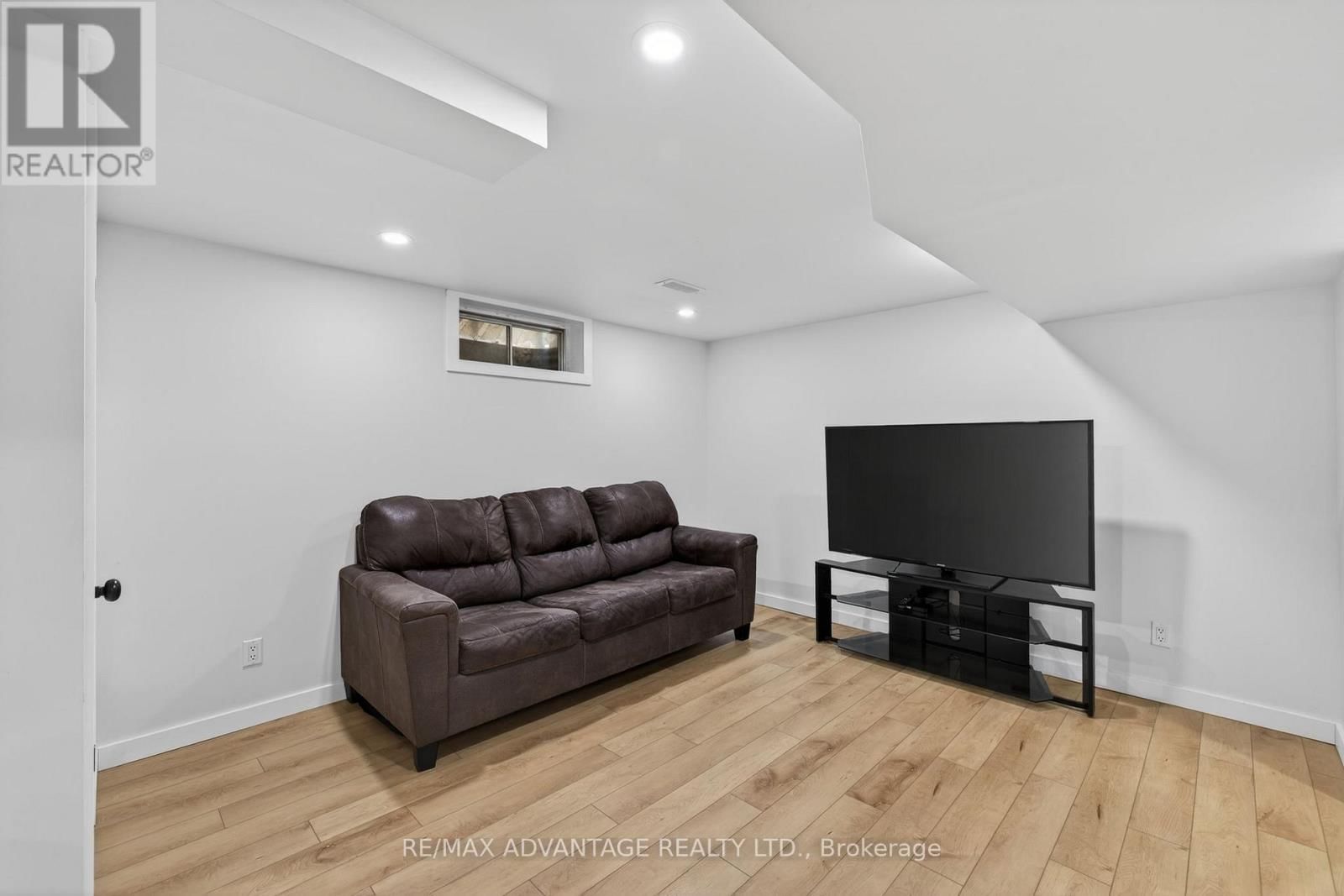 60 WEXFORD AVENUE Image 29