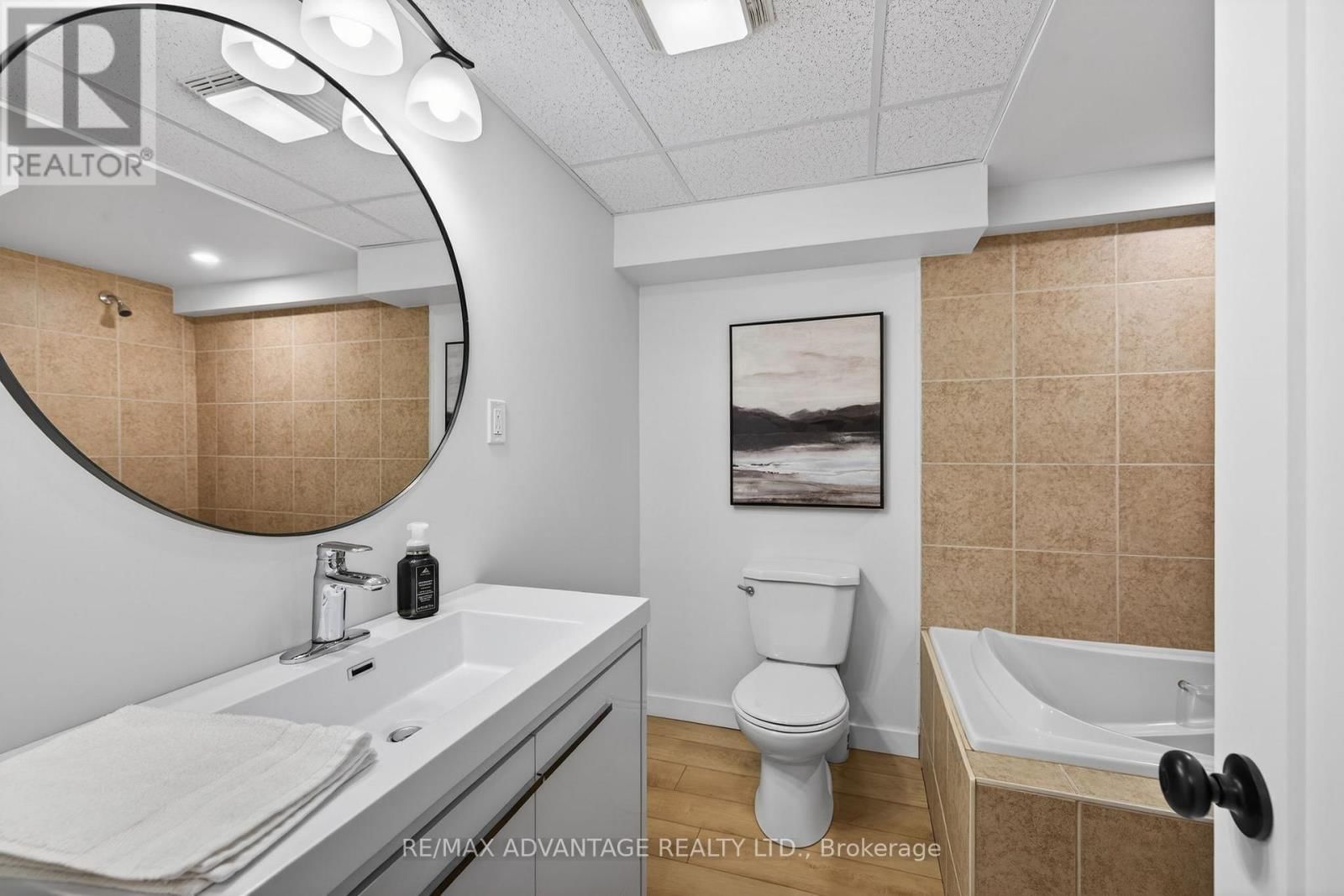 60 WEXFORD AVENUE Image 35