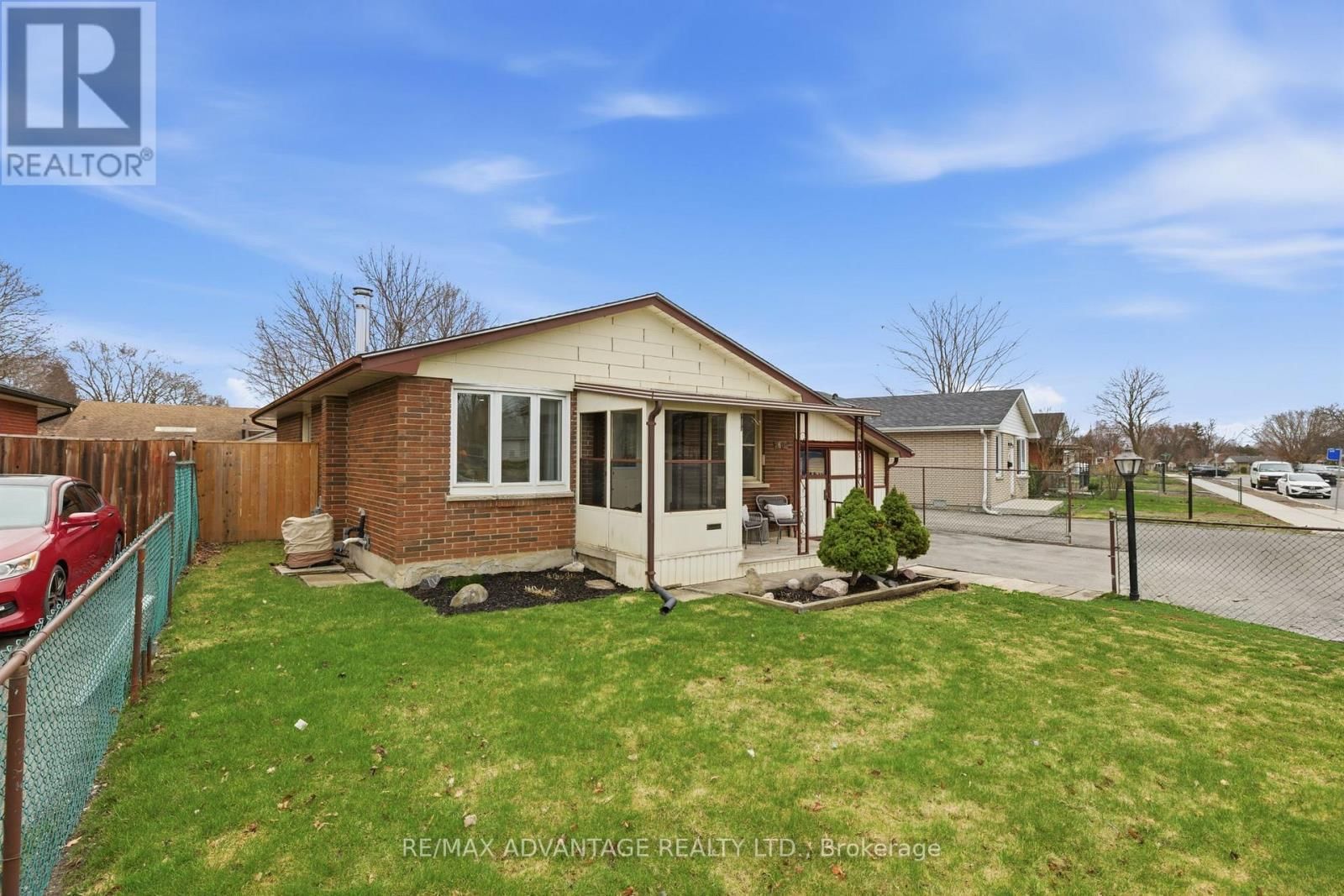60 WEXFORD AVENUE Image 4