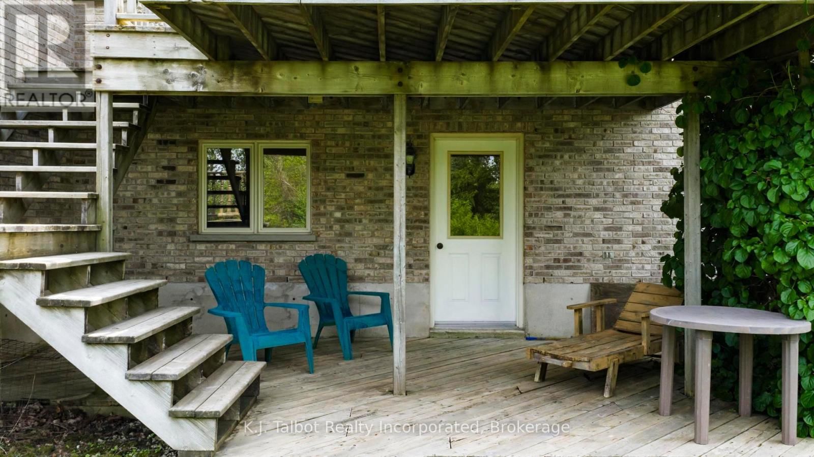 386 TEMPLETON STREET Image 18