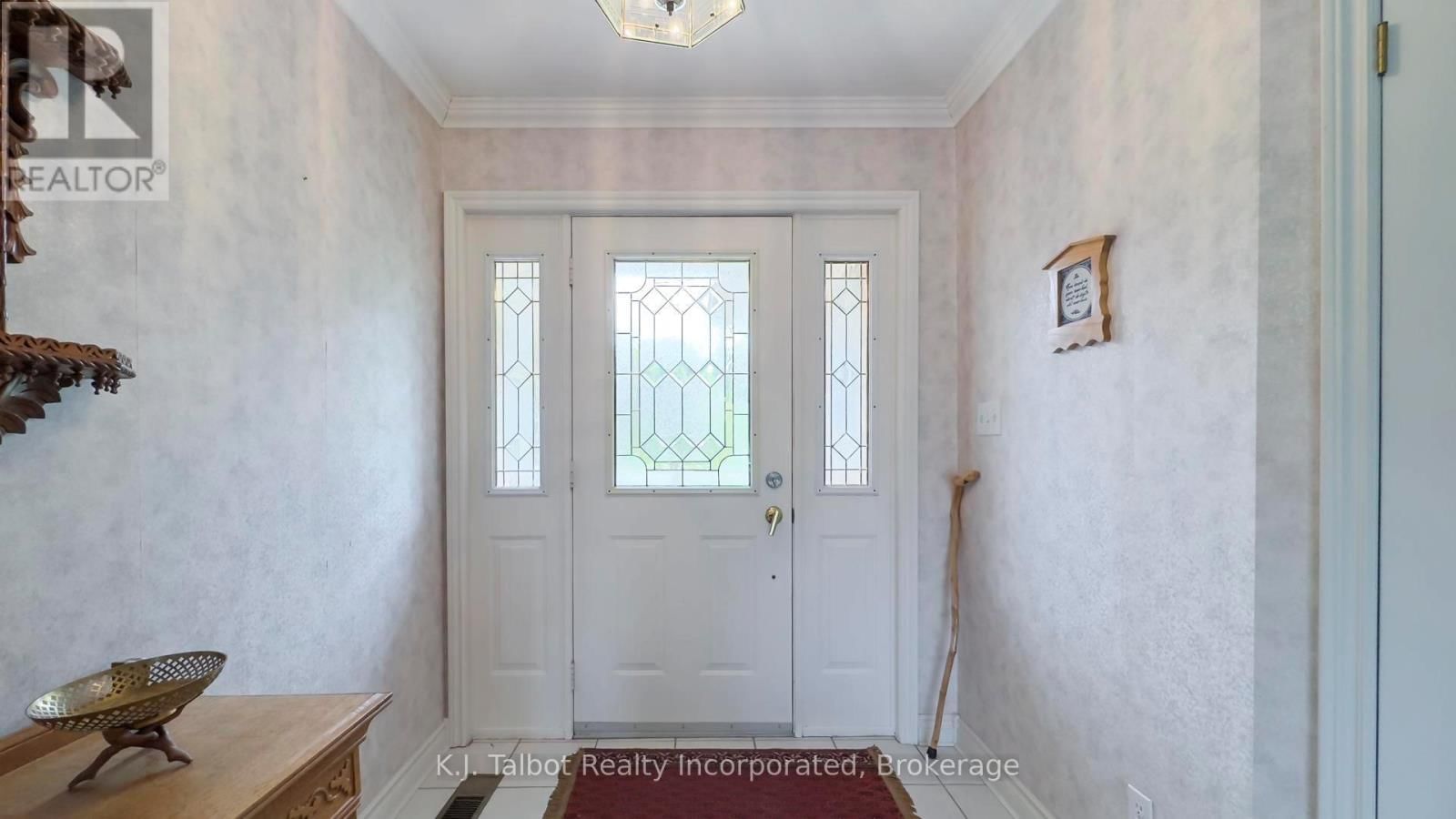 386 TEMPLETON STREET Image 3